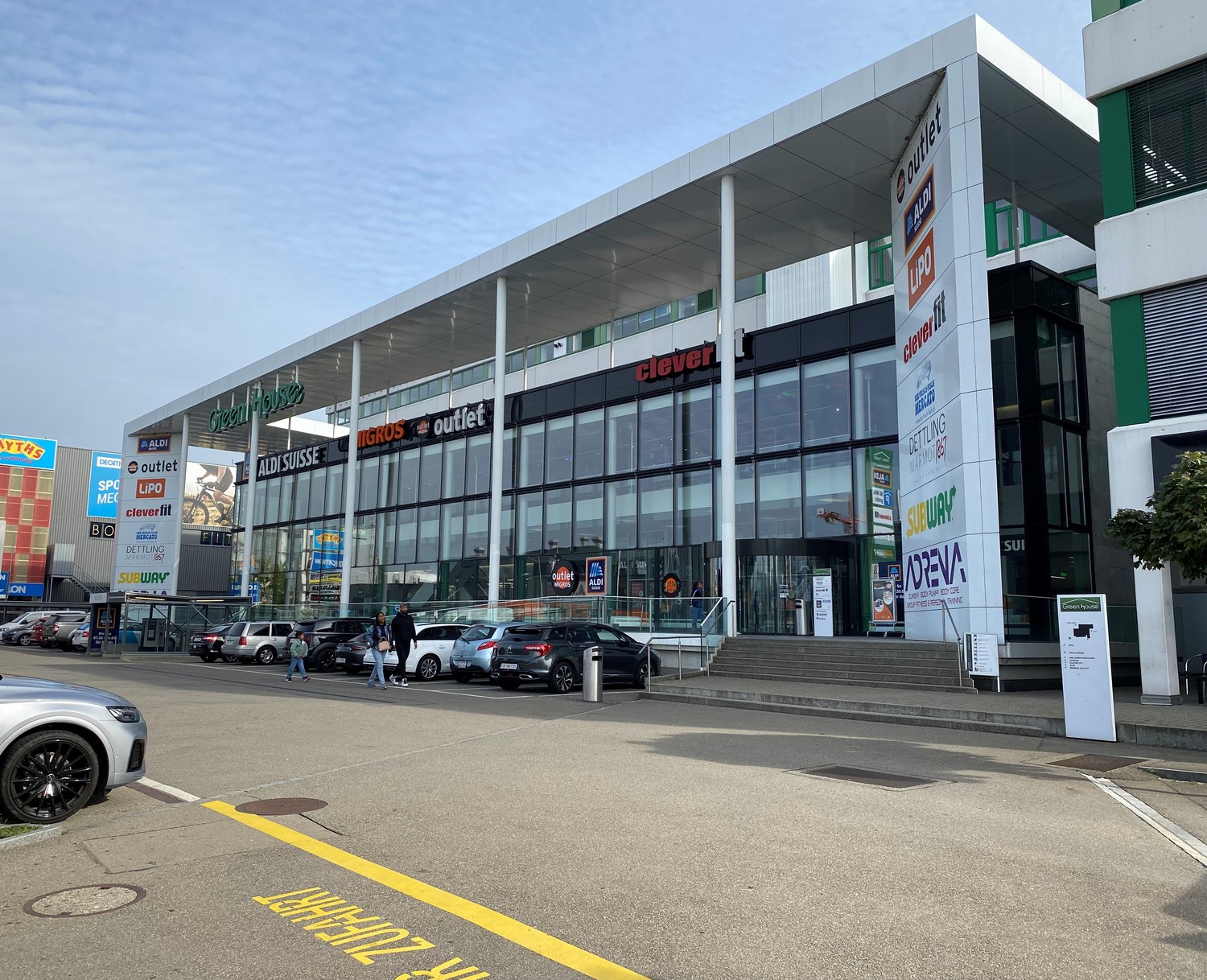 GREEN HOUSE Dietlikon: Top Retailfläche in bester Lage - 2