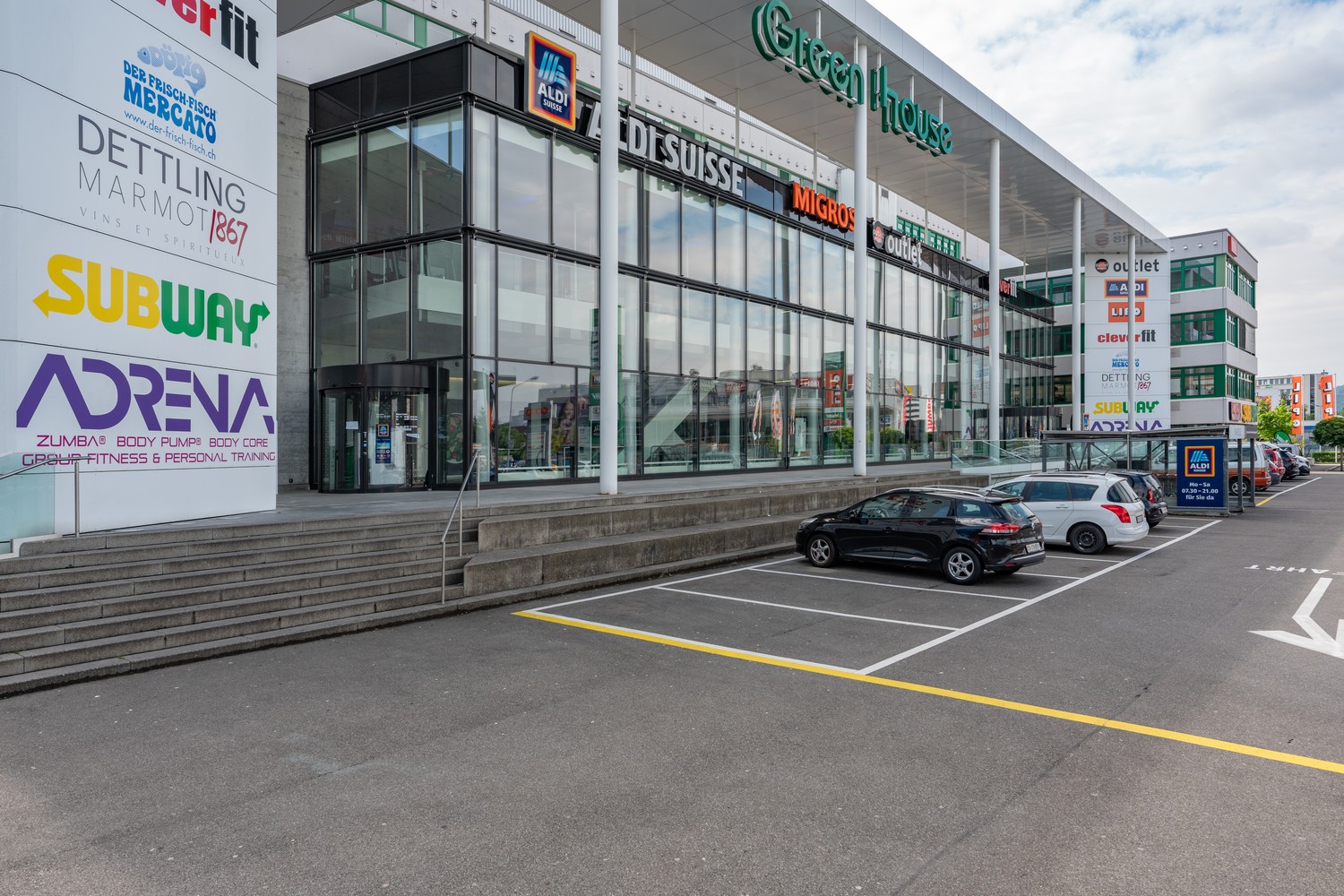 GREEN HOUSE Dietlikon: Top Retailfläche in bester Lage - 4