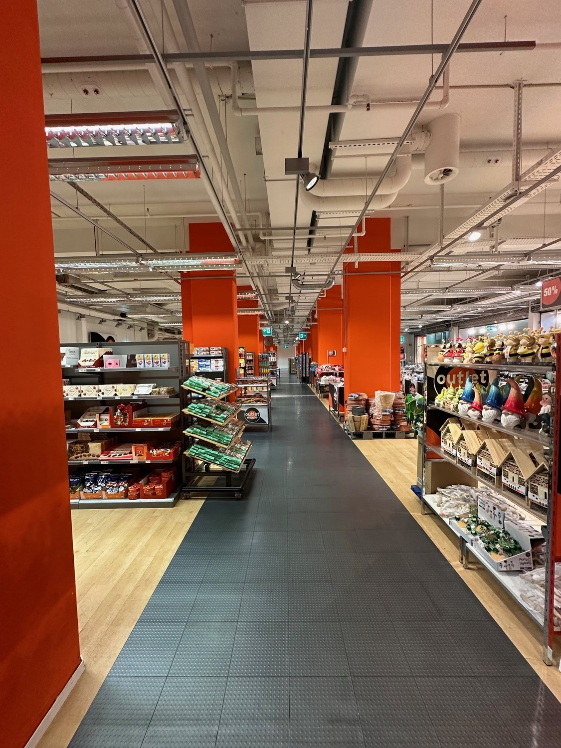 GREEN HOUSE Dietlikon: Top Retailfläche in bester Lage - 6