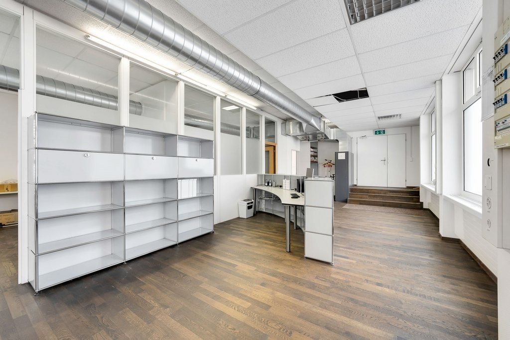 Praxis- oder Bürofläche an zentraler Lage - ca. 170 m2 - 2