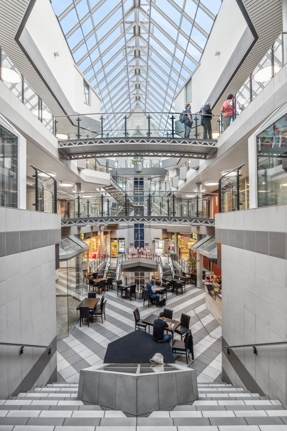 Exklusiv Angebot: für nur CHF 300.00/m² im ersten Jahr!* - 18