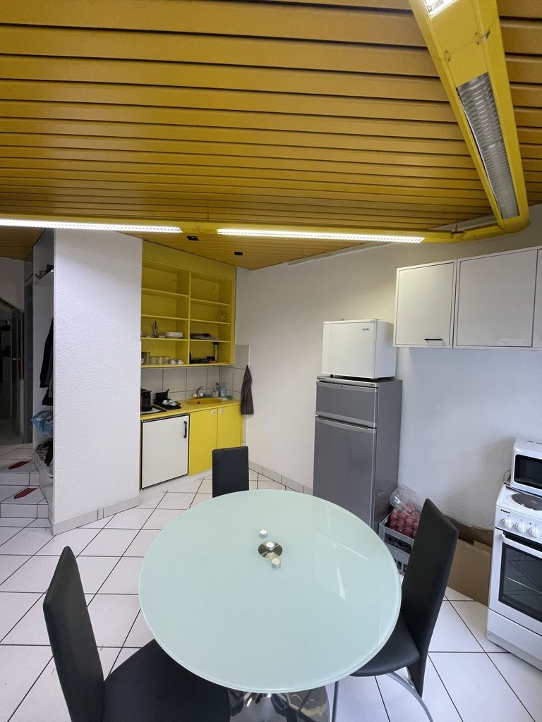 Magnifique bureau à proximité immédiate de toutes les commodités ! - 7