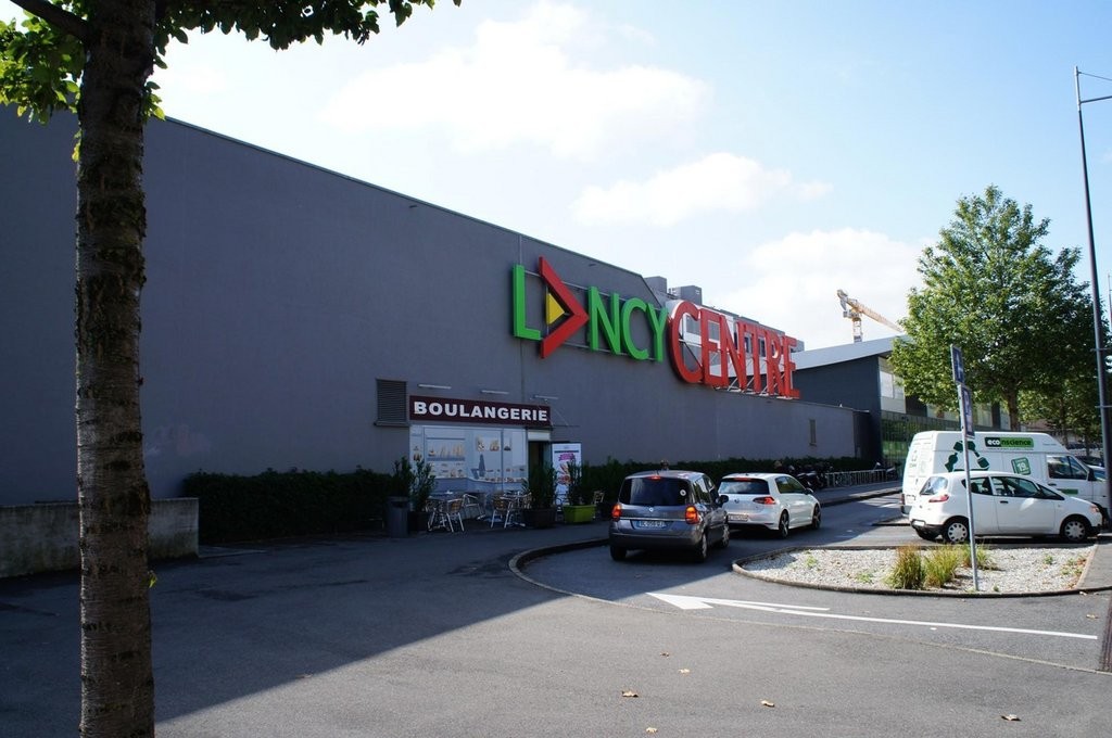Lancy Centre ! Place de parking souterrain - 3