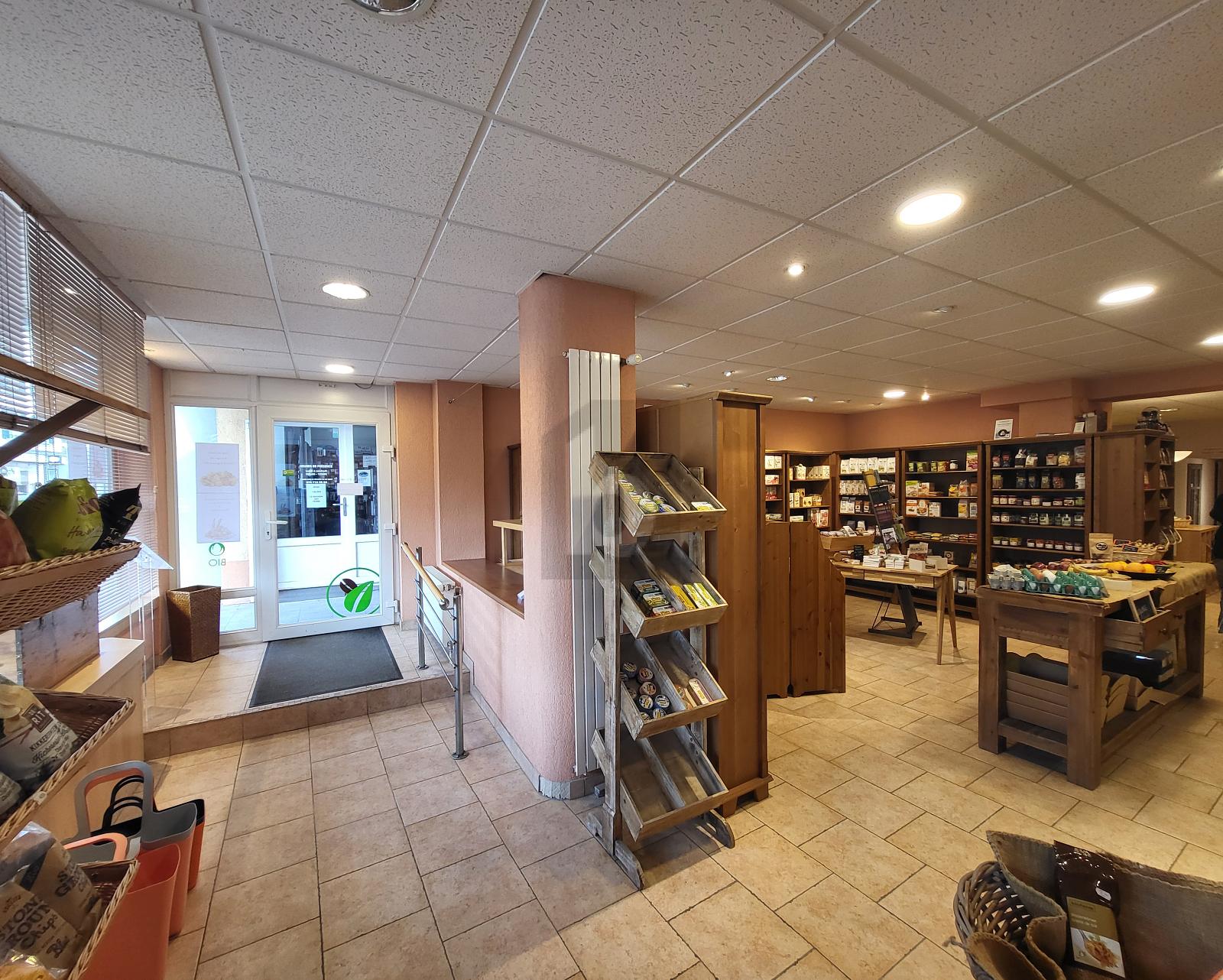 EPICERIE RENOVEE, MODERNE, SPACIEUSE, CENTREE - 1