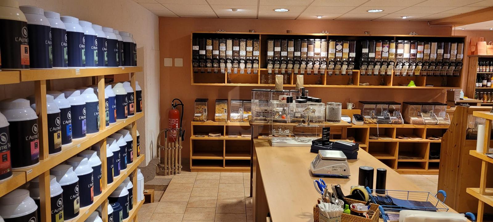 EPICERIE RENOVEE, MODERNE, SPACIEUSE, CENTREE - 3