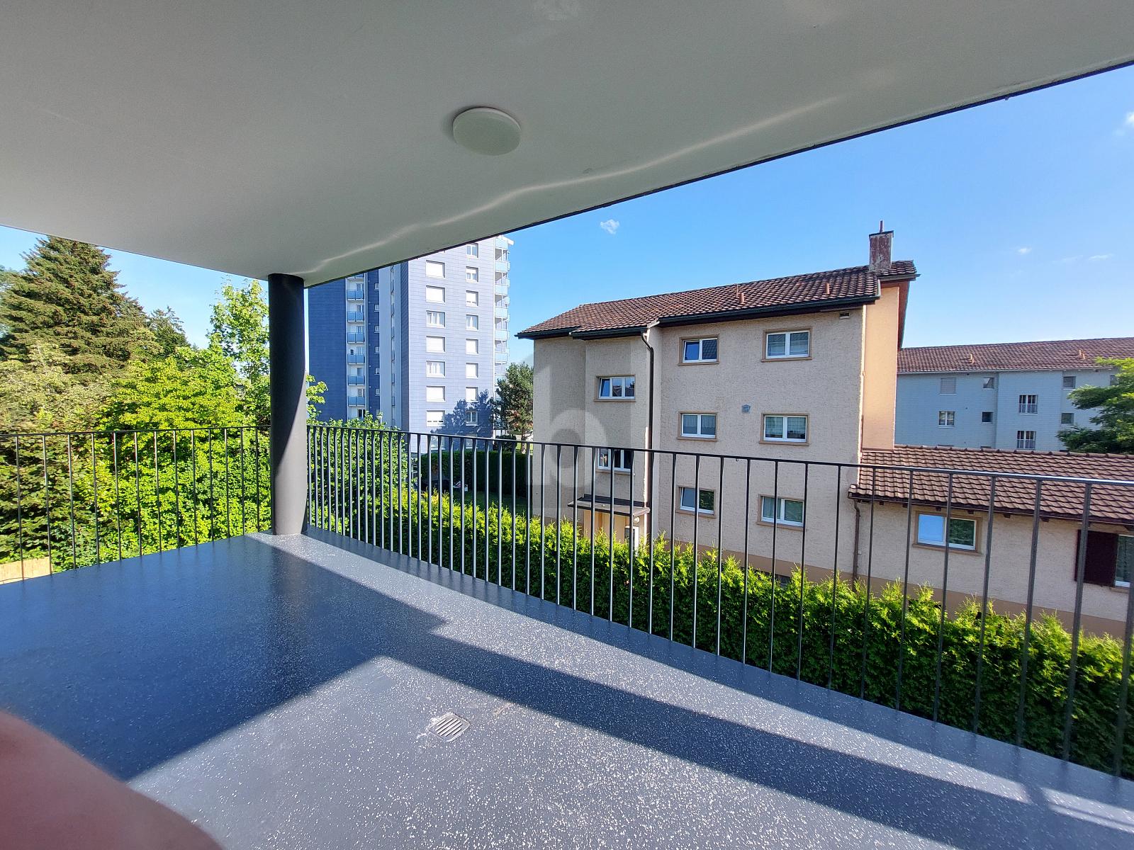 MODERN MIT GROSSEM BALKON - 0