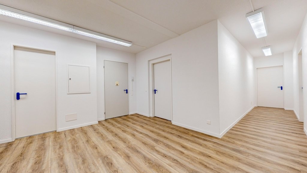 Räumlichkeiten von 211 m2 bis zu 384 m2 zu vermieten! - 13