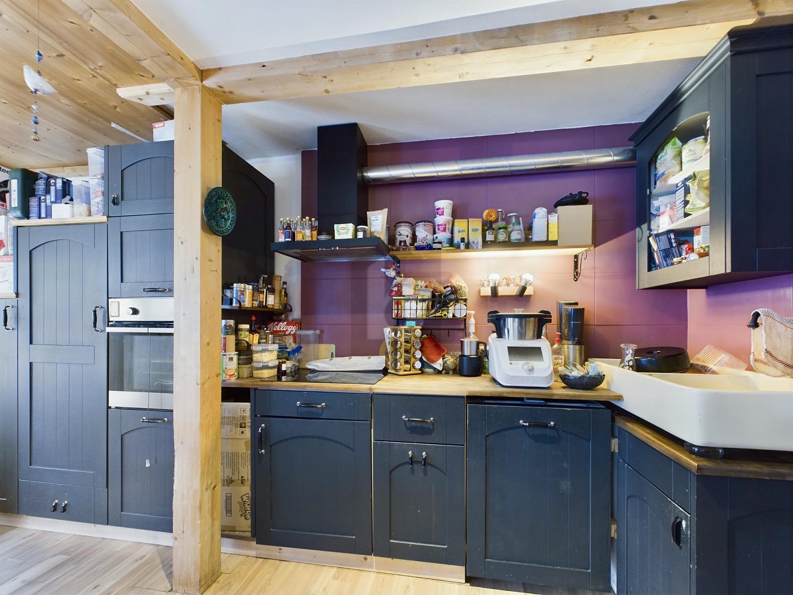 AU COEUR DU VILLAGE, AVEC 2 APPARTEMENTS, RENOVE - 2