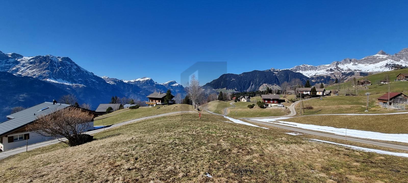 PANORAMABLICK UND KOMFORTABLE AUSSTATTUNG - 2