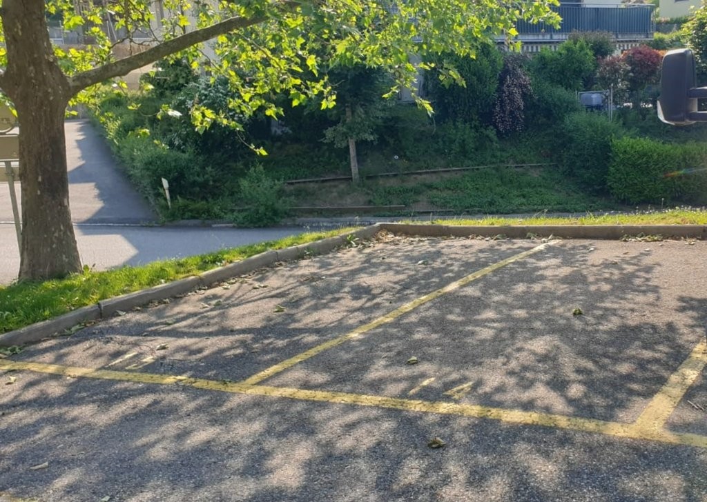 Places de parc extérieures à louer ! - 1