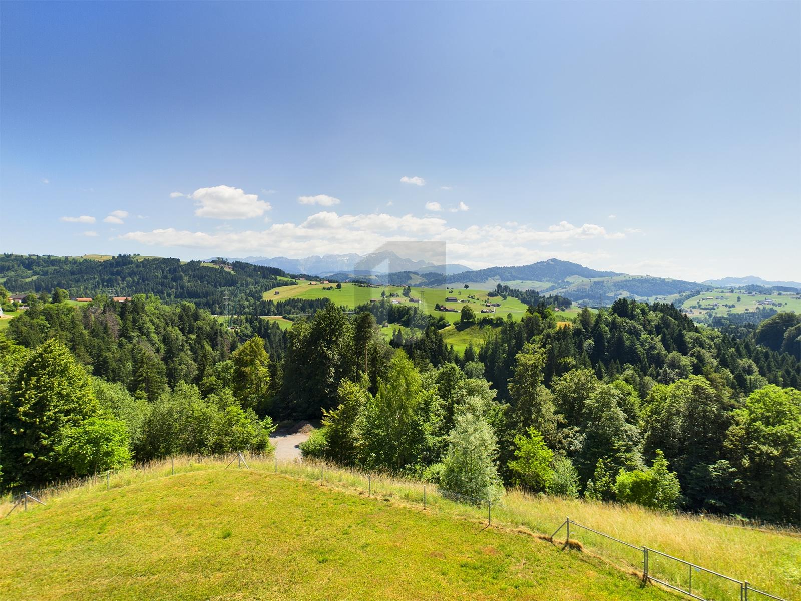 GROSSZÜGIG MIT ATEMBERAUBENDER AUSSICHT - 1