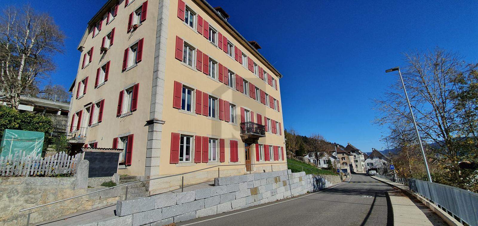 PIED À TERRE DANS LA VALLÉE DE LA SAGNE - 0