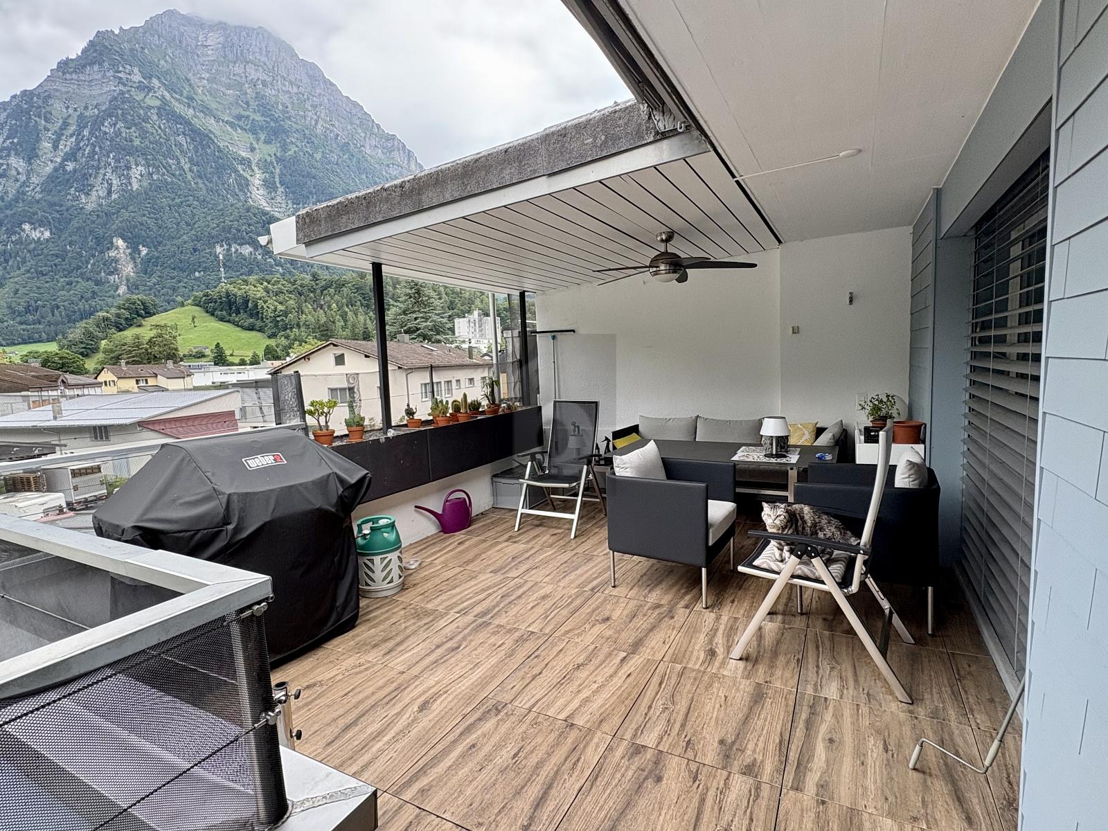 RUHIGE LAGE MIT WUNDERSCHÖNEM BERGPANORAMA - 0