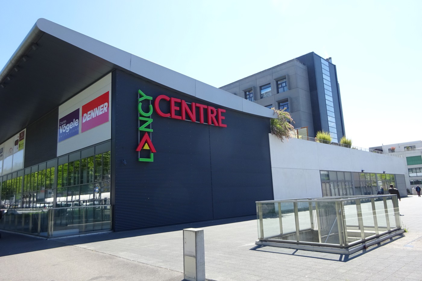 surface de 166 m2 dans le centre commercial Lancy Centre - 11