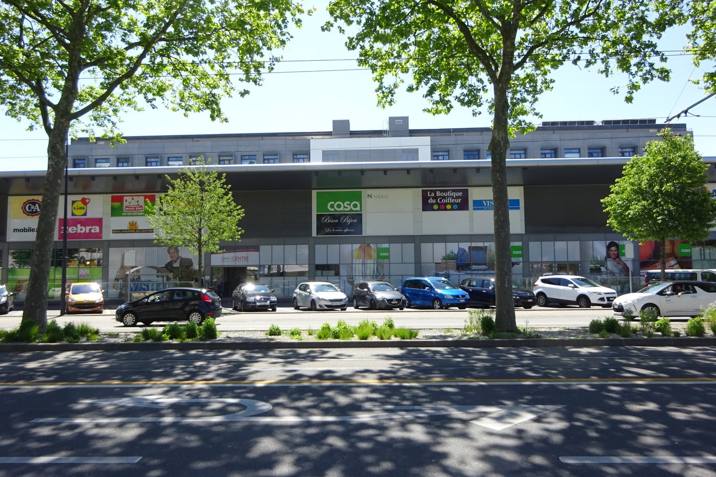 surface de 166 m2 dans le centre commercial Lancy Centre - 13