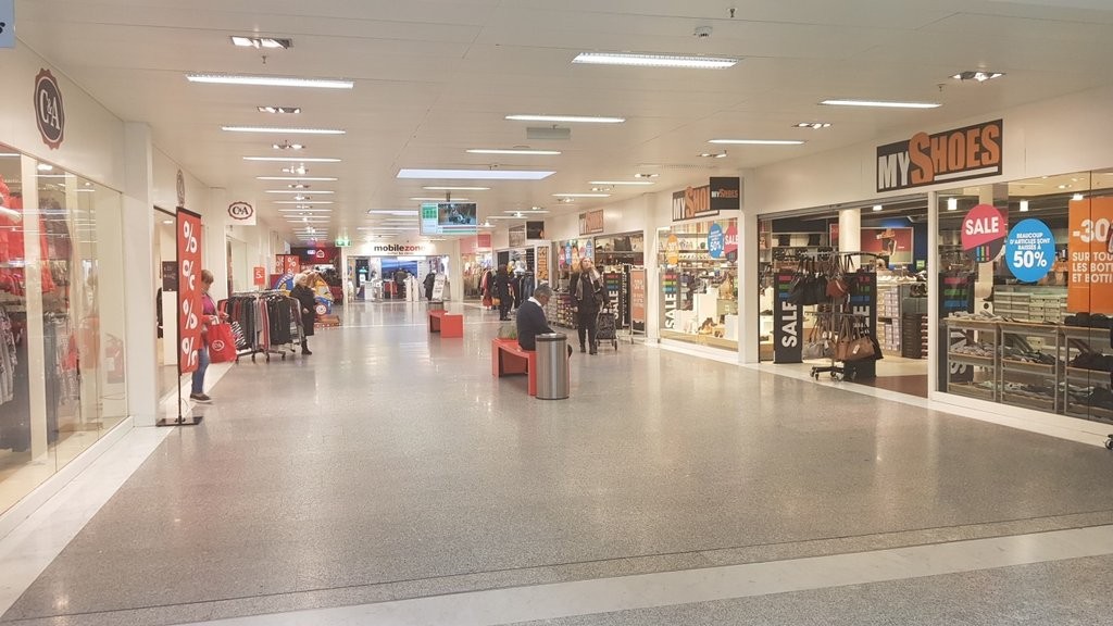 Installez-vous dans un centre commercial urbain de qualité - 5