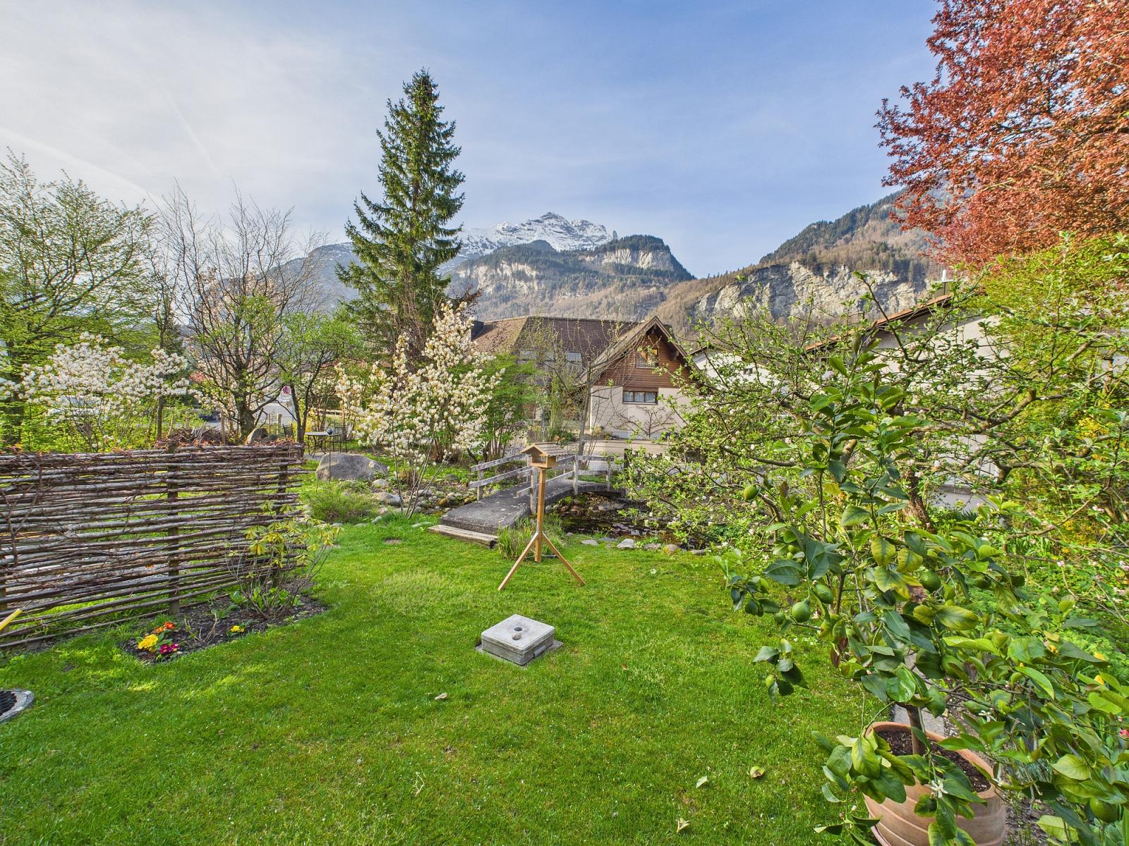 GROSSES FAMILIENPARADIES MIT WINTERGARTEN - 0