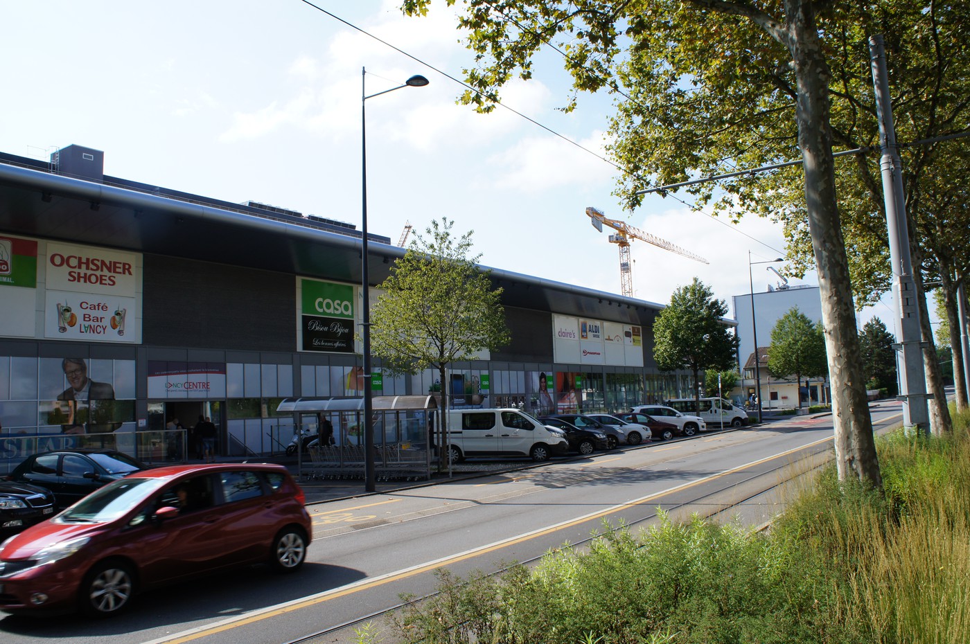 surface de 450m2 dans le centre commercial Lancy Centre - 2