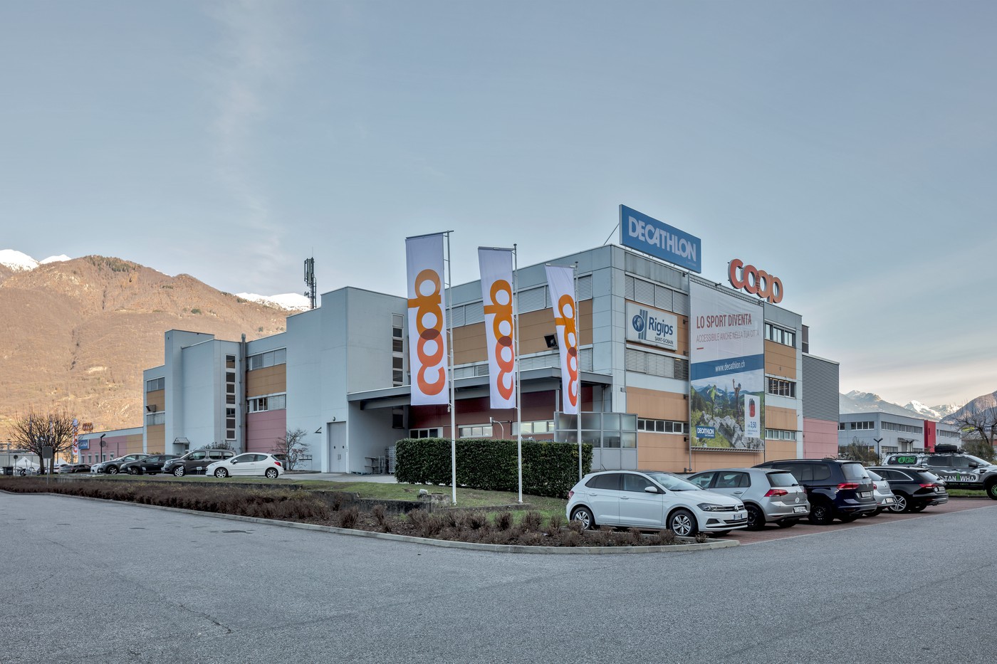 141m2 a vostra disposizione - 1