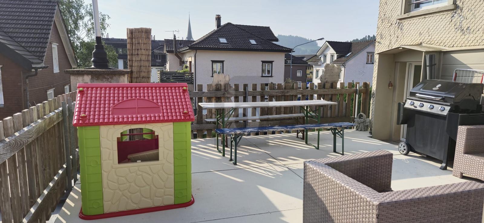 GROSSE TERRASSE ZUM ENTSPANNEN - 0