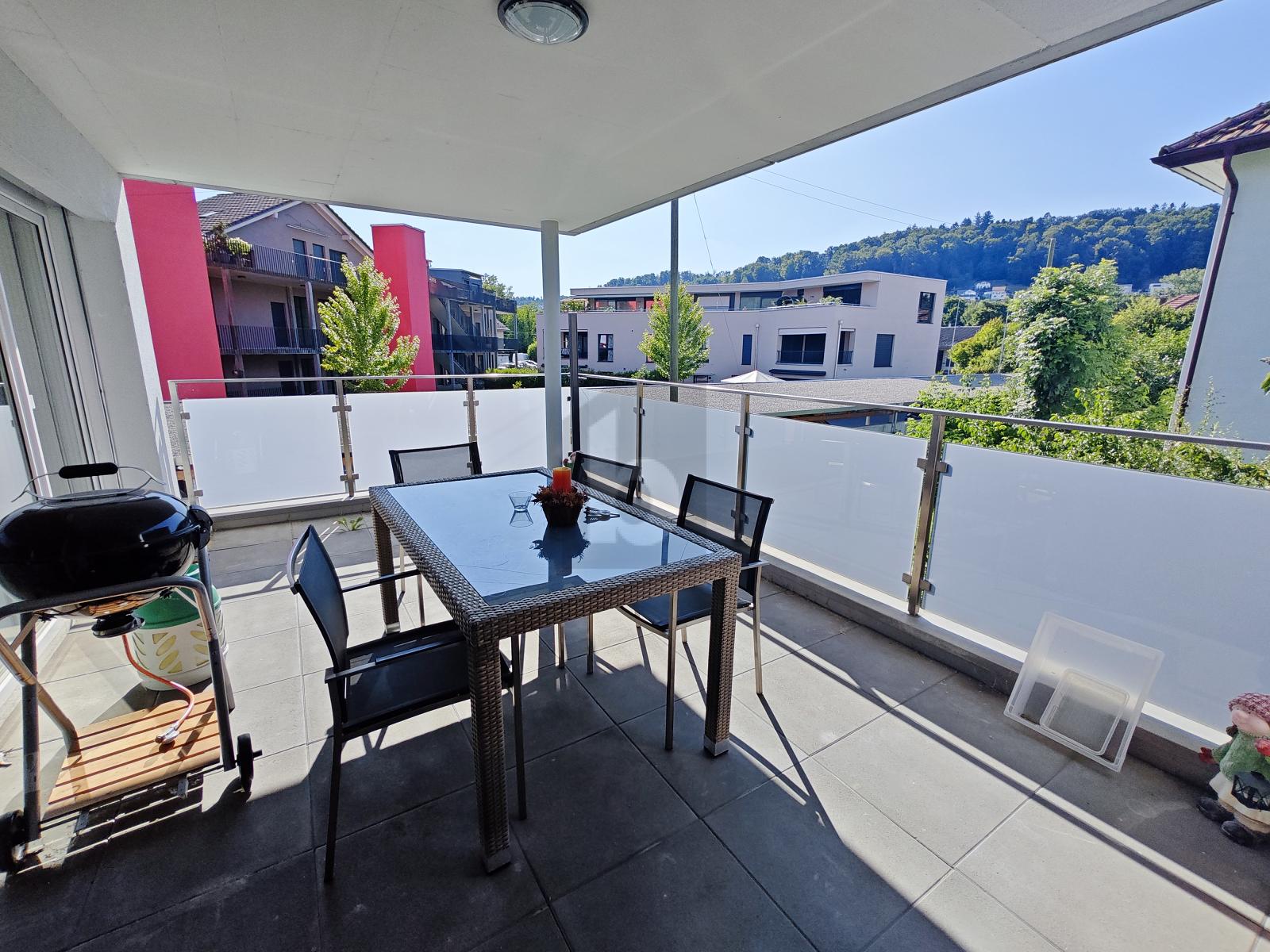 MODERN MIT GROSSEM BALKON - 0