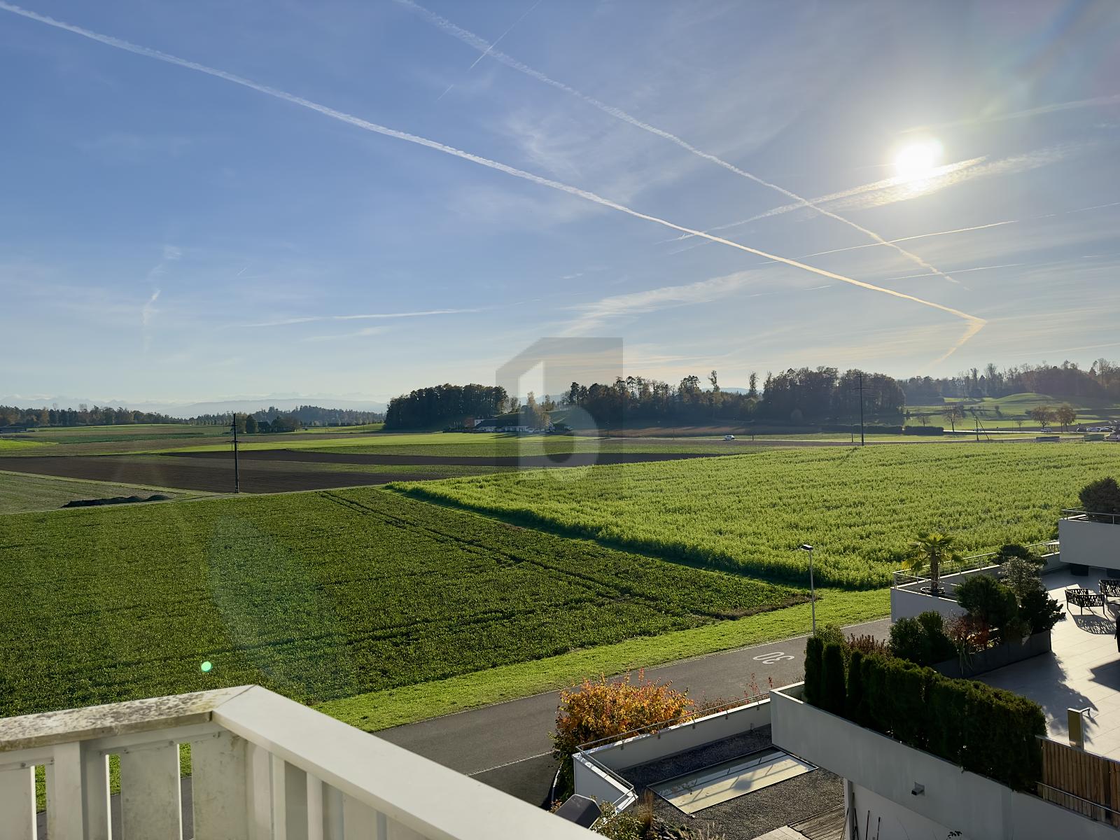 SONNIGER GARTEN MIT UNVERBAUBARER WEITSICHT - 0