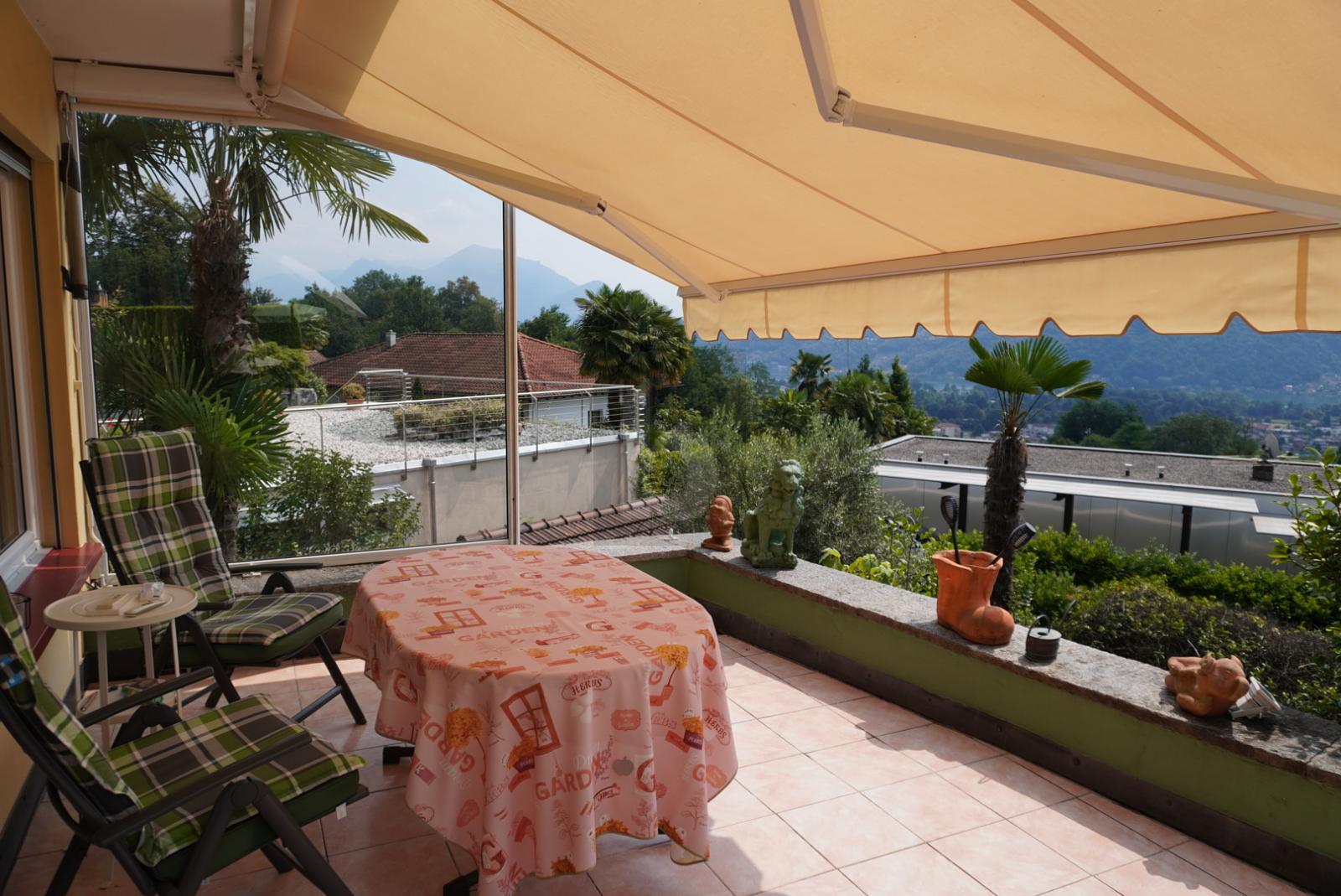 CON GIARDINO E PISCINA - 2