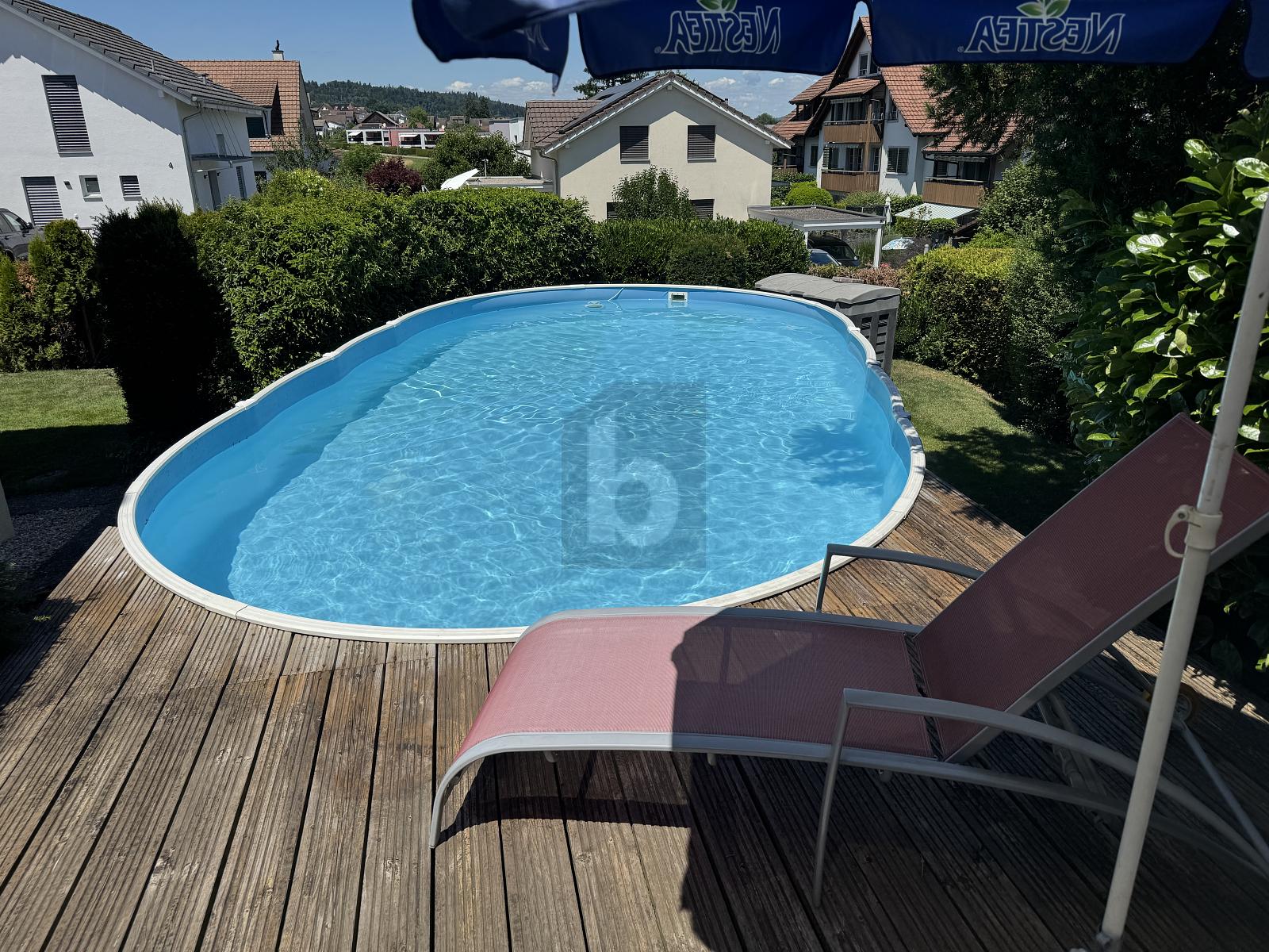 PERLE MIT GROSSEM GARTEN, POOL UND GEWERBERAUM - 0