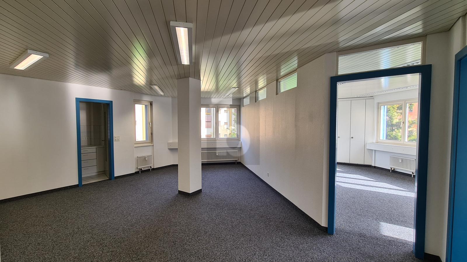 IDEALE ARBEITBEDINGUNGEN AN RUHIGER LAGE - 3