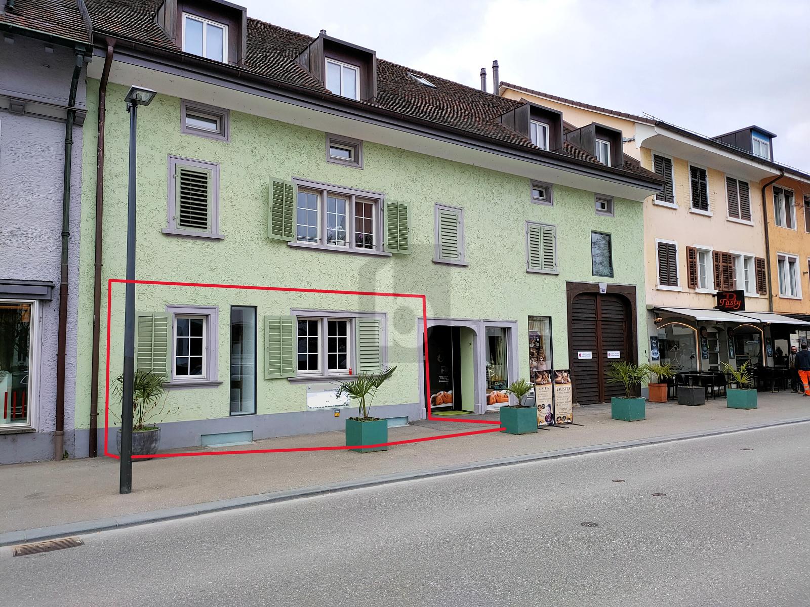IDEAL FÜR KOSMETIK-STUDIO, HOHE LAUFKUNDSCHAFT - 2