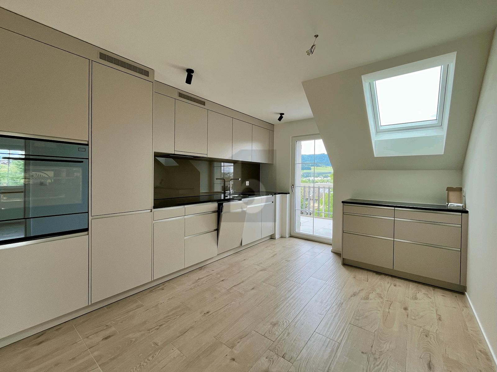 BIJOU MIT BALKON UND DACHTERRASSE - 2