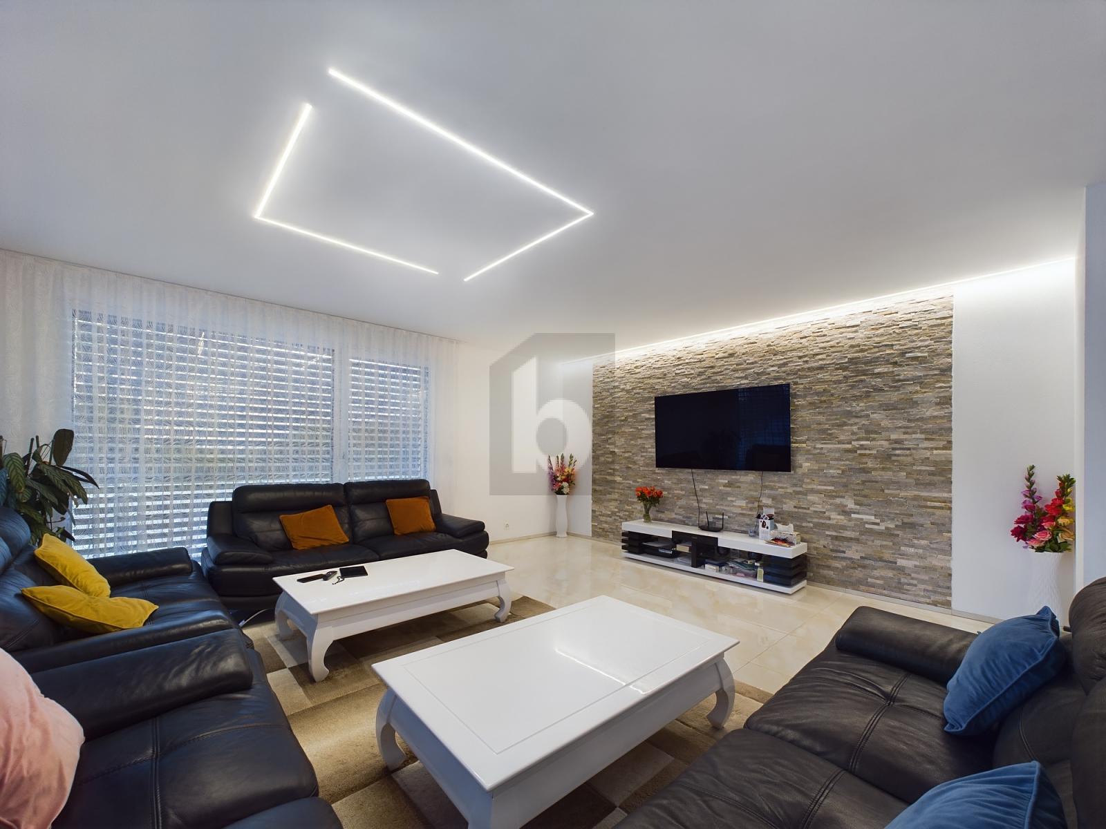 BEAUCOUP D'ESPACE DE VIE POUR UNE GRANDE FAMILLE - 1