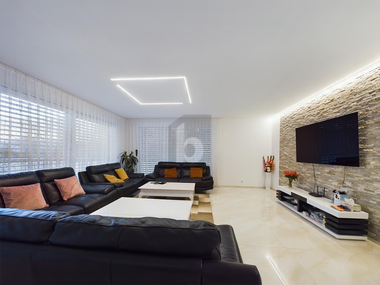 BEAUCOUP D'ESPACE DE VIE POUR UNE GRANDE FAMILLE - 4
