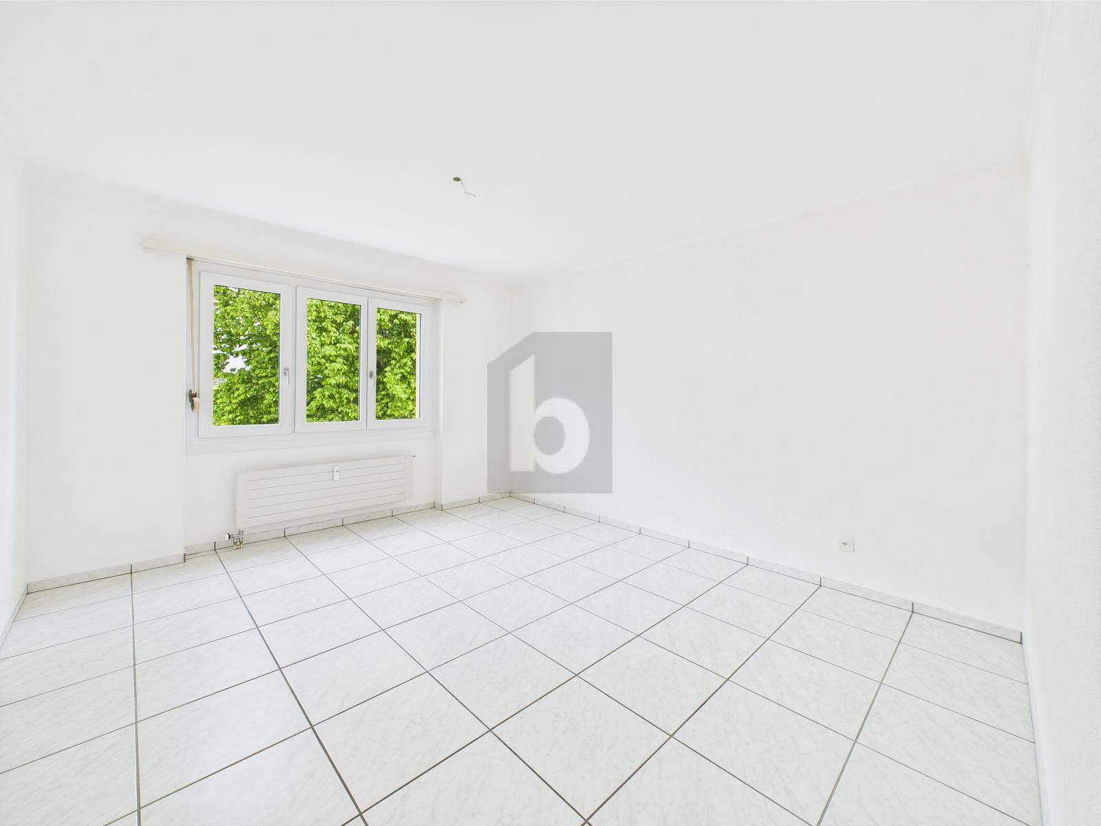 RENOVIERT UND HELL MIT SONNIGEM BALKON! - 3
