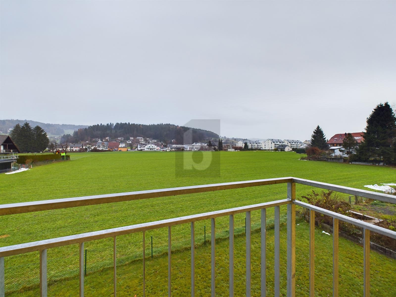NEU RENOVIERT MIT BALKON - 0