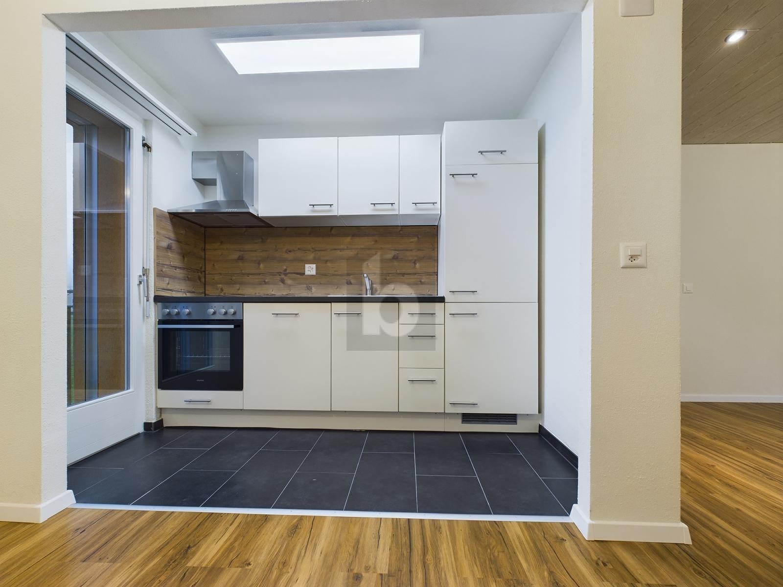 NEU RENOVIERT MIT BALKON - 1