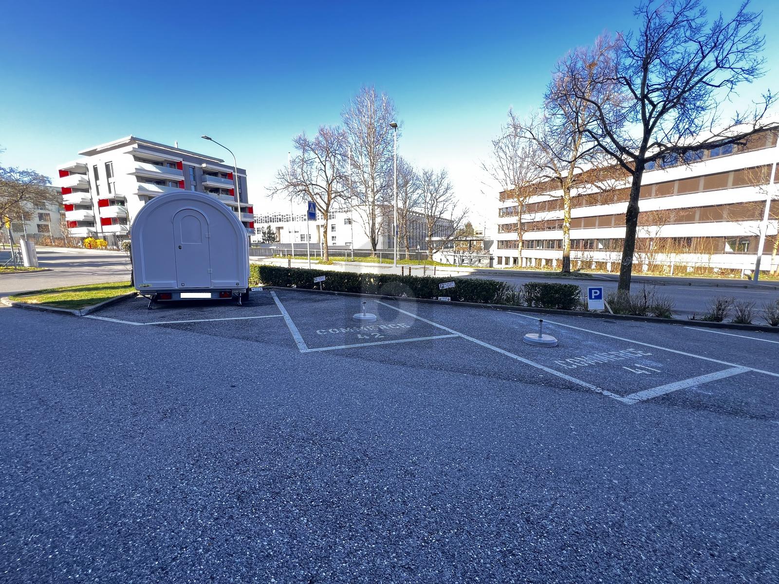 EMPLACEMENT STRATÉGIQUE POUR TAKE AWAY - 4