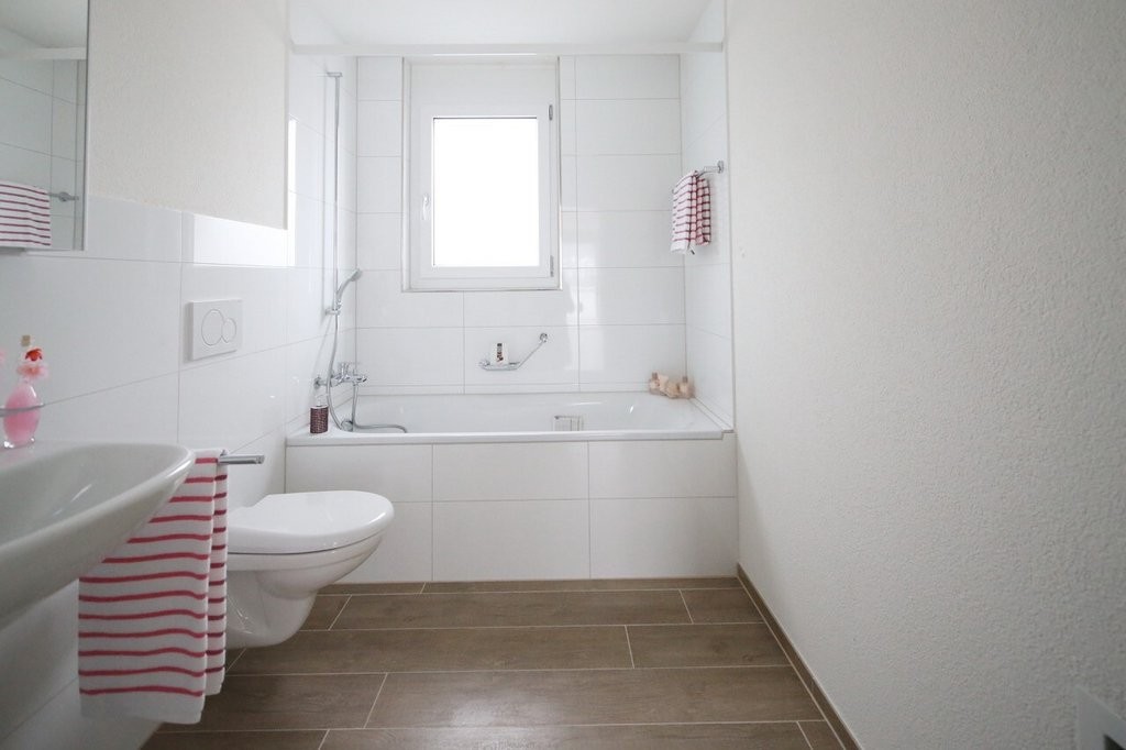 Helle und moderne Attikawohnung im Herzen von Menziken - 4