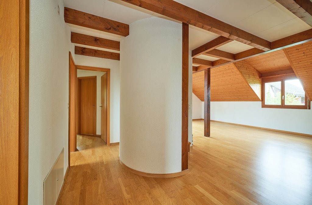 Stilvolle 4.5-Zi.-Maisonette mit Galerie und Charme - 8