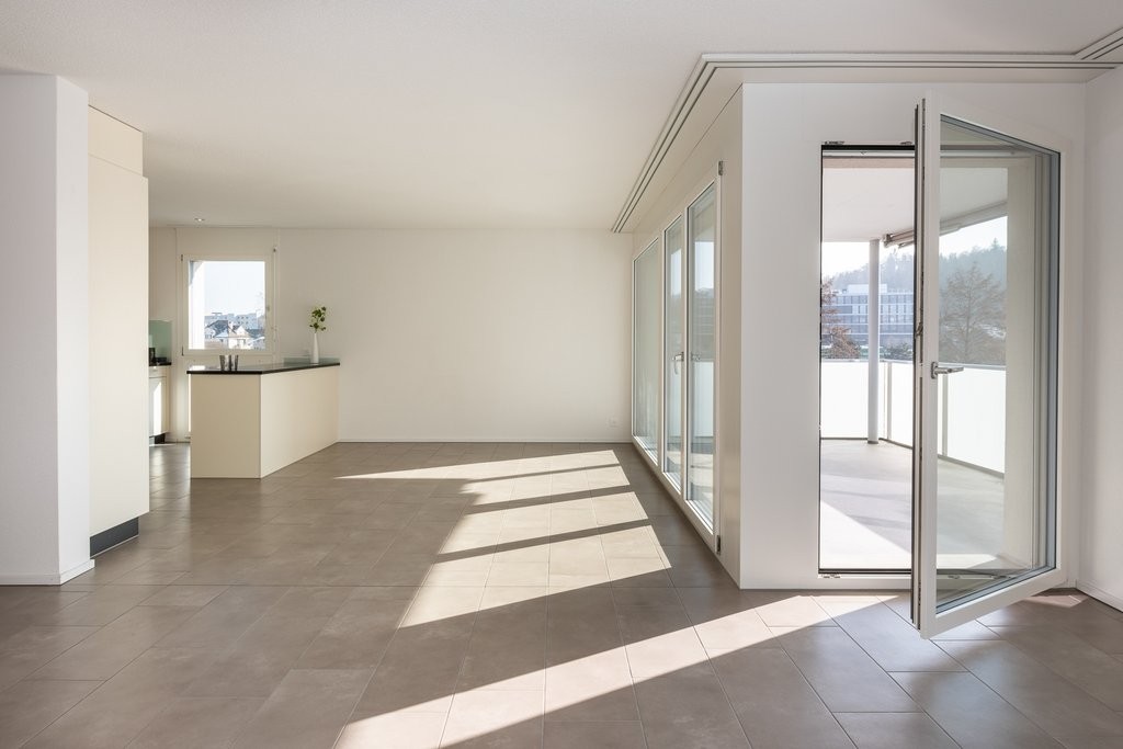 Grosszügige Wohnung mit Gartensitzplatz - 1