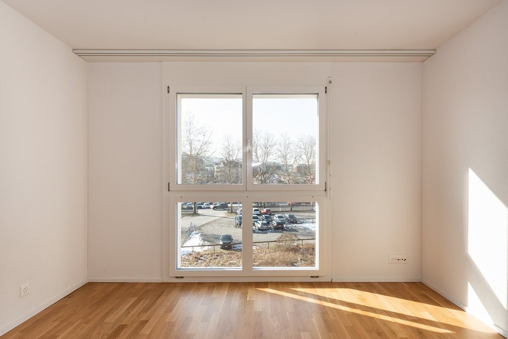 Grosszügige Wohnung mit Gartensitzplatz - 2