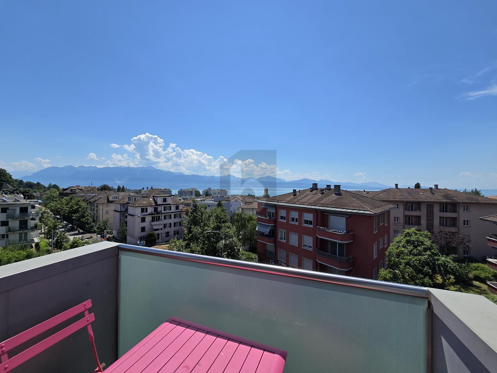 MAGNIFIQUE LOFT PROCHE DU LAC - 2