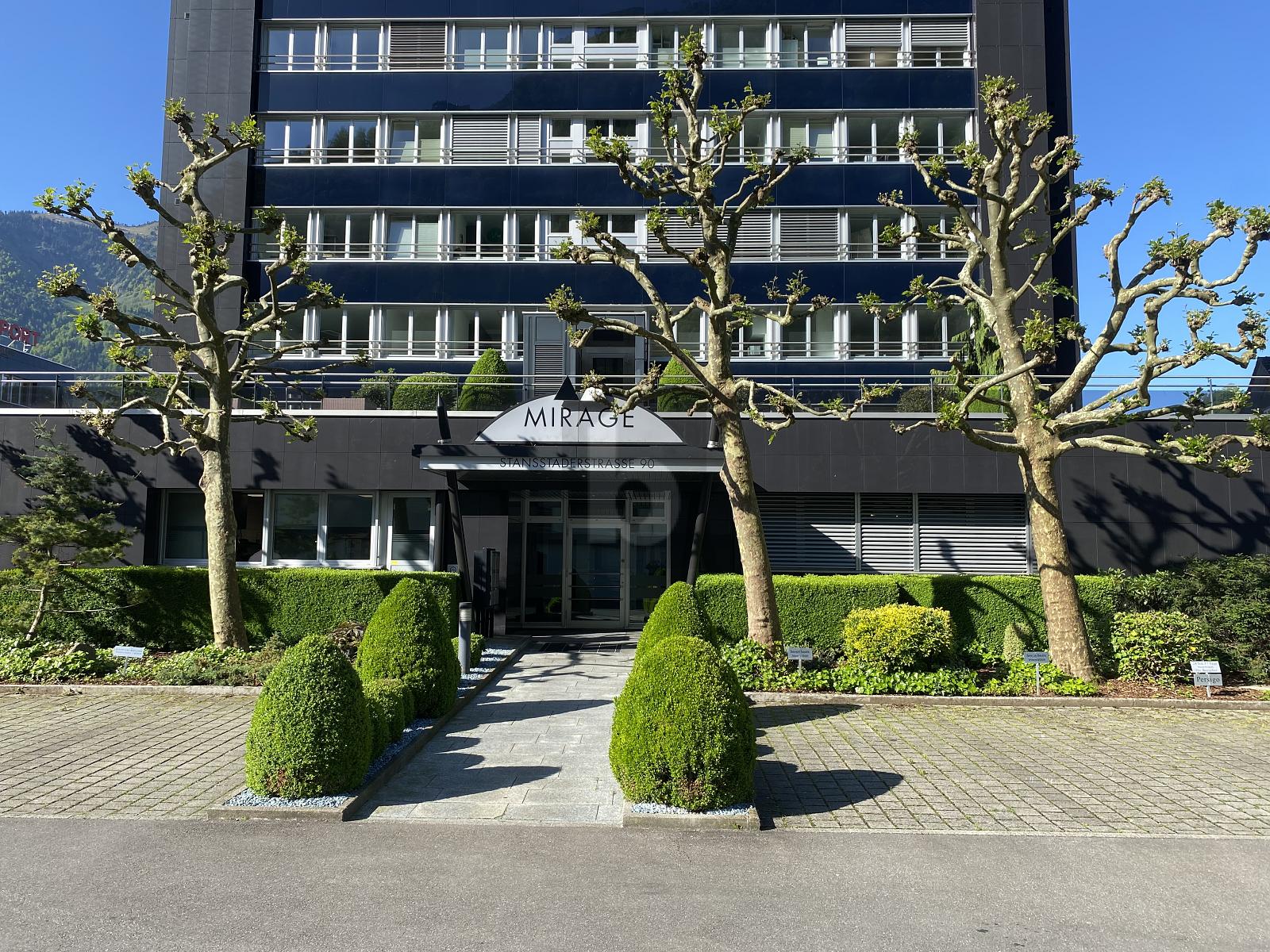 HOCHWERTIG EINGERICHTETE KANZLEI/PRAXIS - 4