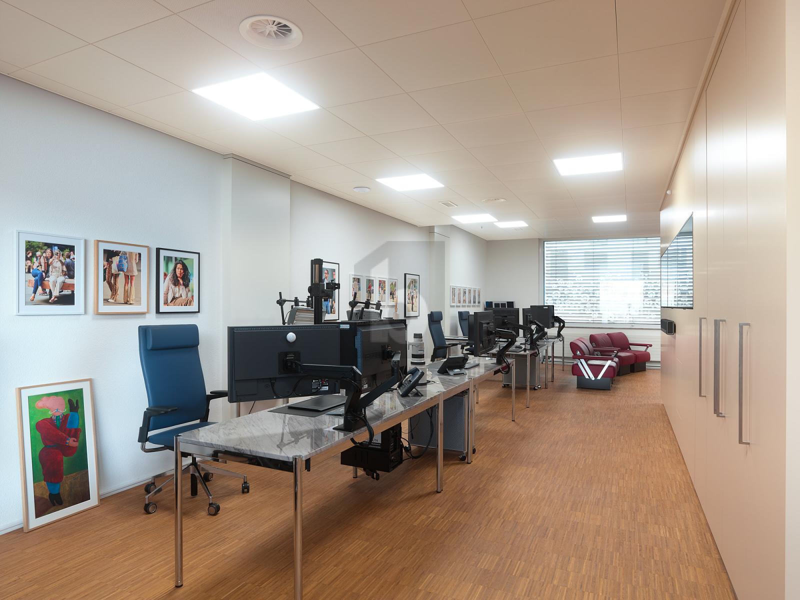 TOP AUSGESTATTET MIT STIL, TECHNIK UND STUDIO - 2