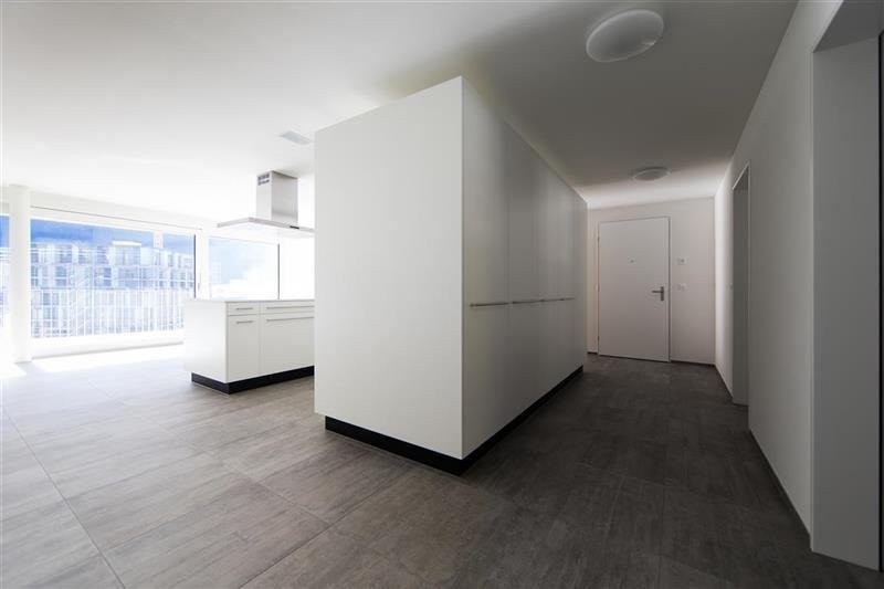 Moderne 3.5 Zimmer-Wohnung in Domat/Ems zu vermieten! - 1