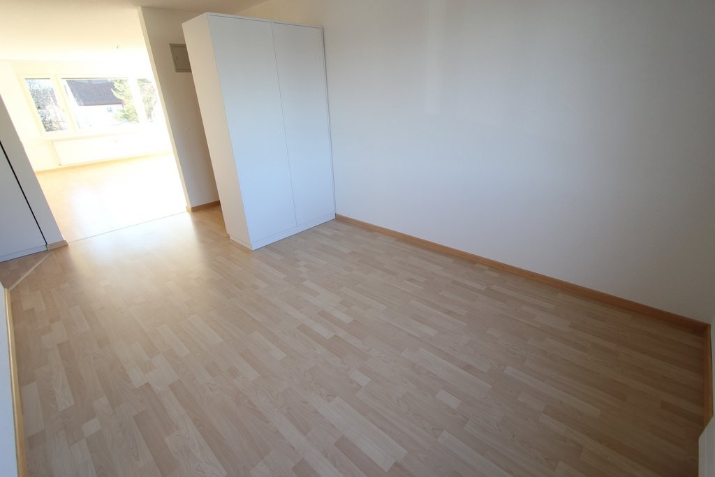 Grosszügige Wohnung an ruhiger Lage! - 2