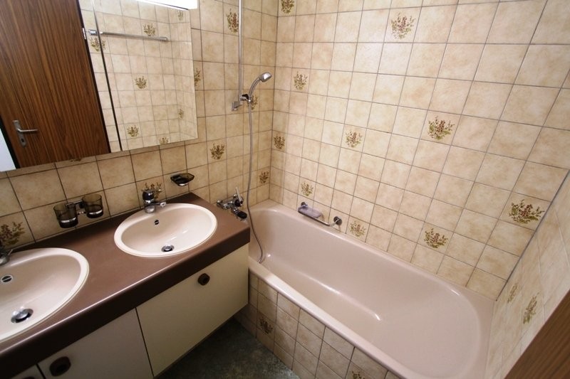 Grosszügige Wohnung an ruhiger Lage! - 5