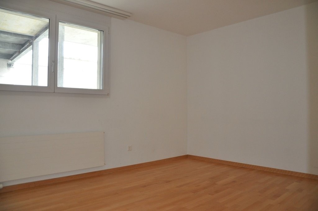 Schöne 3.5 Zimmer-Wohnung! - 2