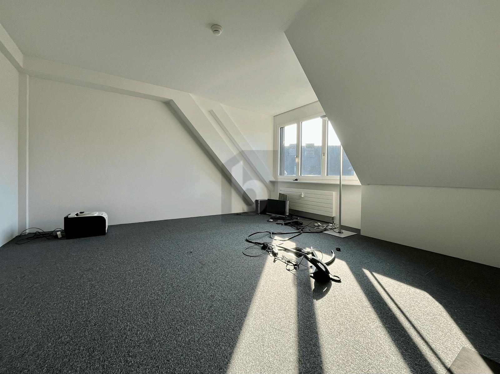 ARBEITEN IM HERZEN DER STADT - 3