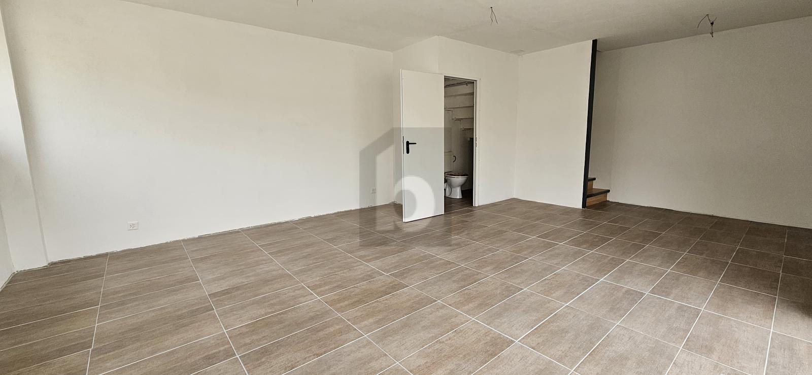 IDÉAL POUR MAGASIN OU BUREAU - 1